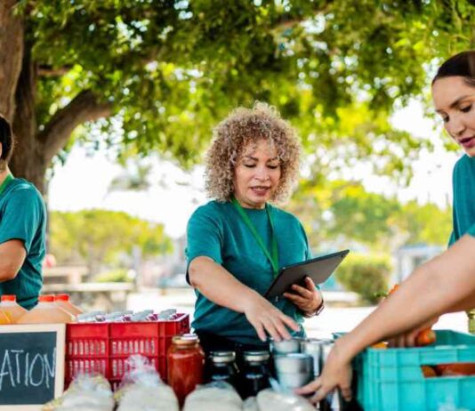 SNAP Gıda Yardımı Alanlara Yardım Etmenin 3 Yolu snap-gda-yardm-alanlara-yardm-etmenin-3-yolu